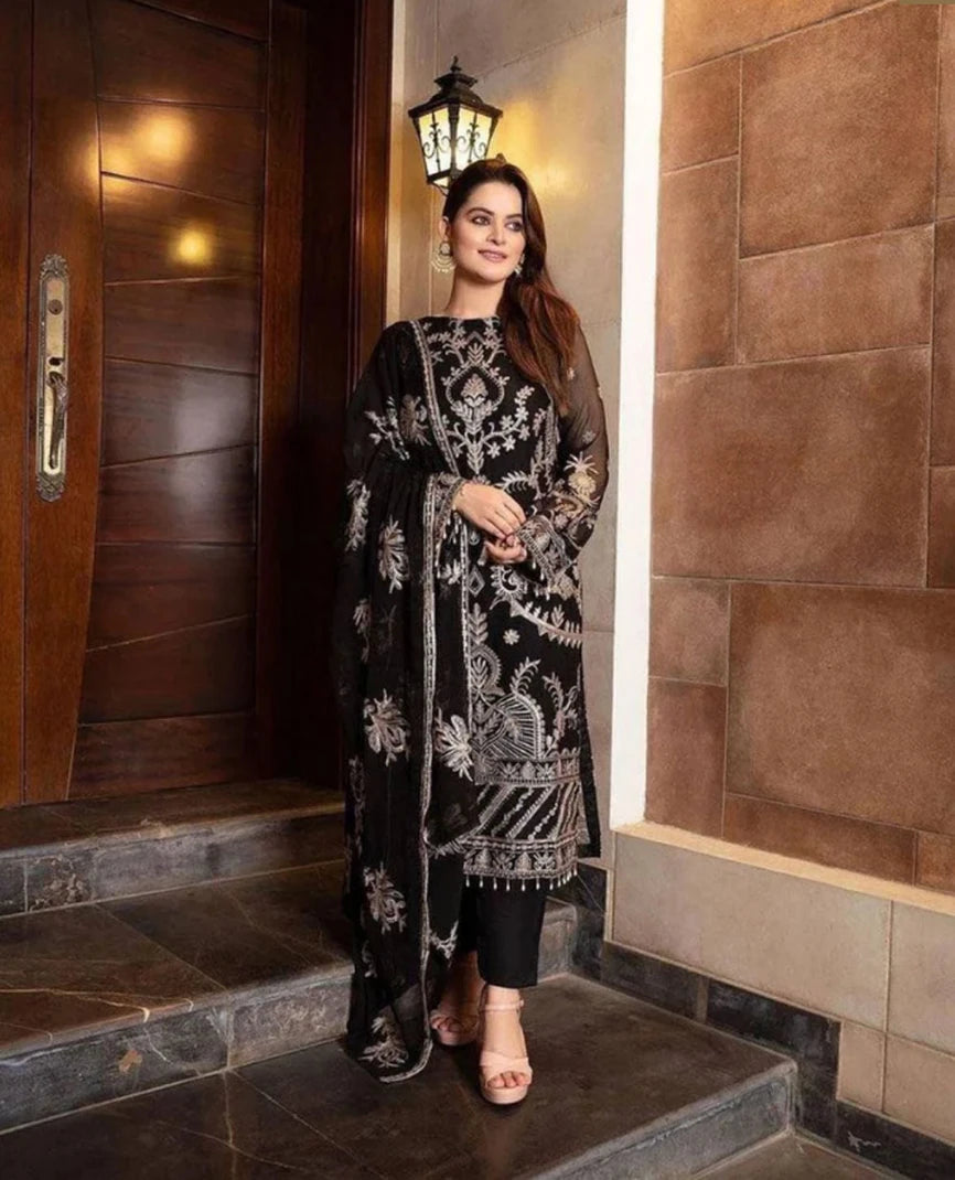 Black Embroidered Pakistani Suit Set With Dupatta