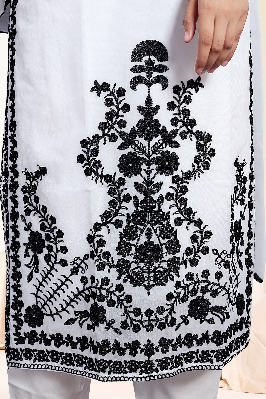 White Embroidered Ethnic Suit Set With Dupatta