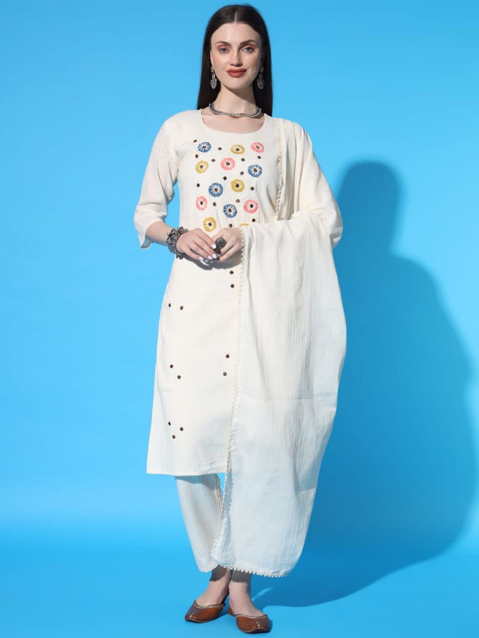 Off White Embroidered Floral Kurti With Pants Set For Women