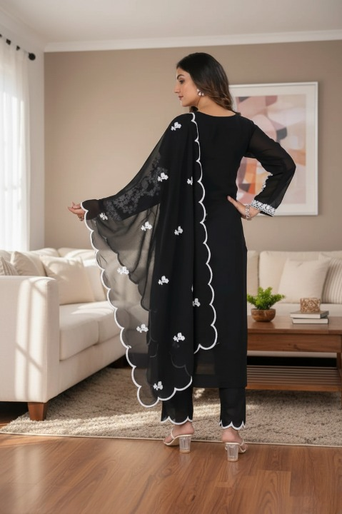 🖤 Black & white Elegant Embroidery Set 👌✨