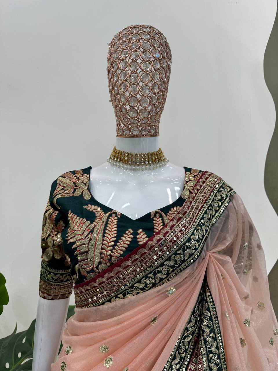 Beautiful Designer Saree on Twil Net Febric Thred & Sequnce work and Blouse on Mono Benglori Silk
