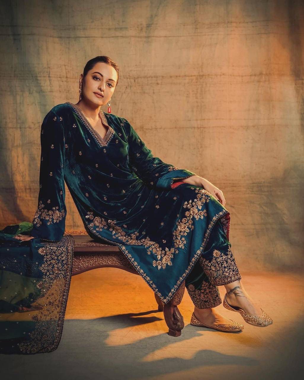 Navy Designer Velvet Palazzo Suit Set with Dupatta