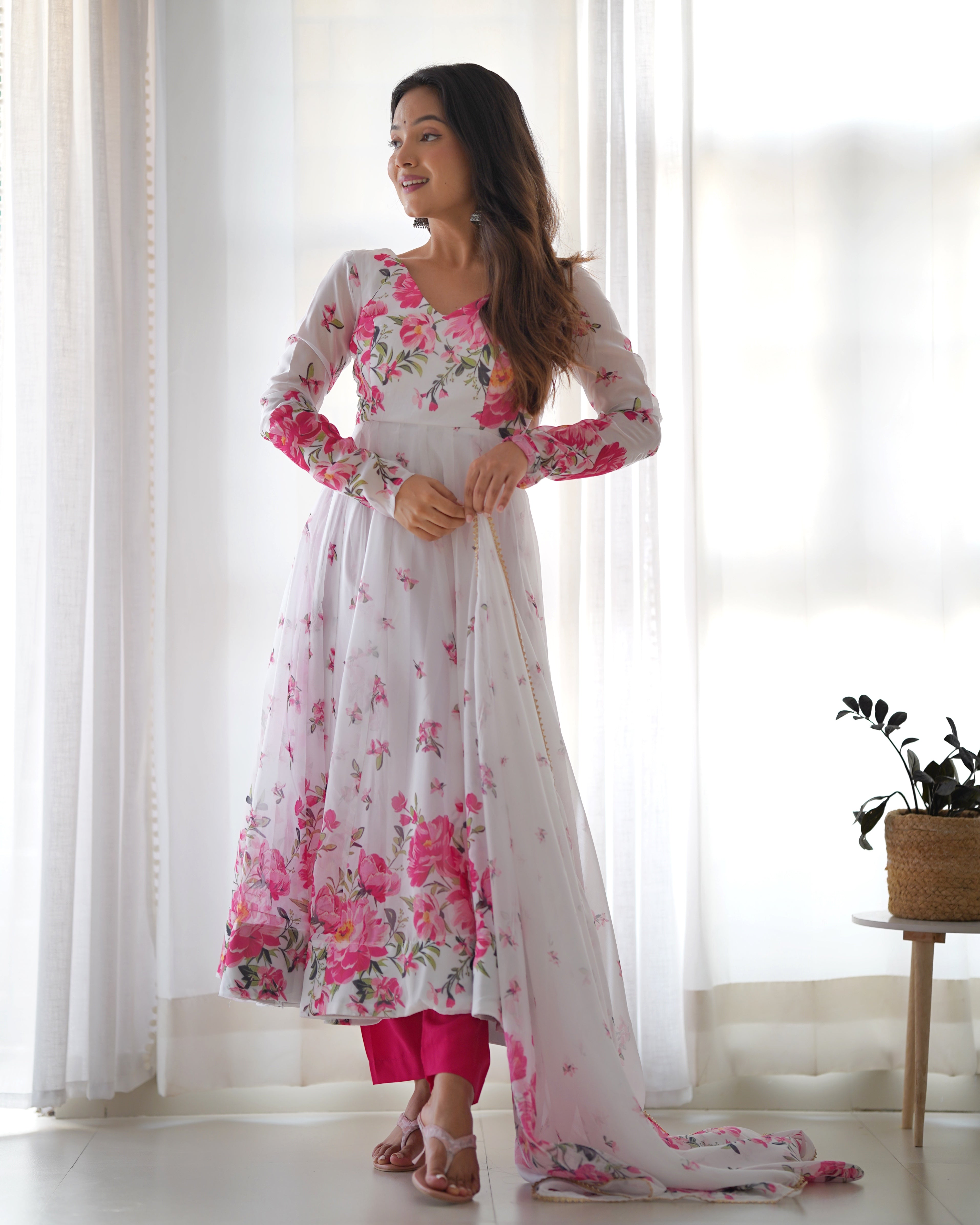 Polished White Organza Silk Floral Printed Anarkali Pant Suit
