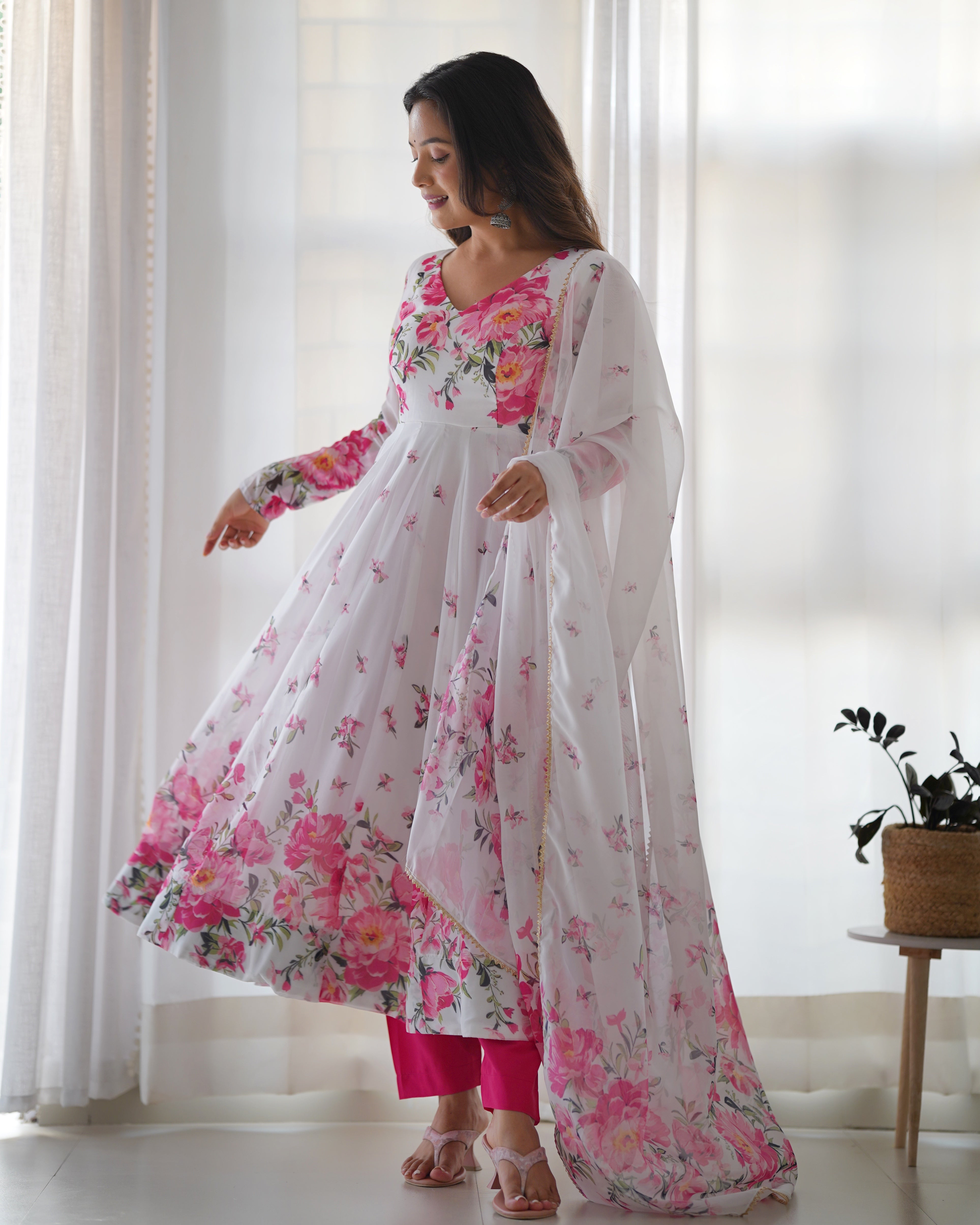 Polished White Organza Silk Floral Printed Anarkali Pant Suit