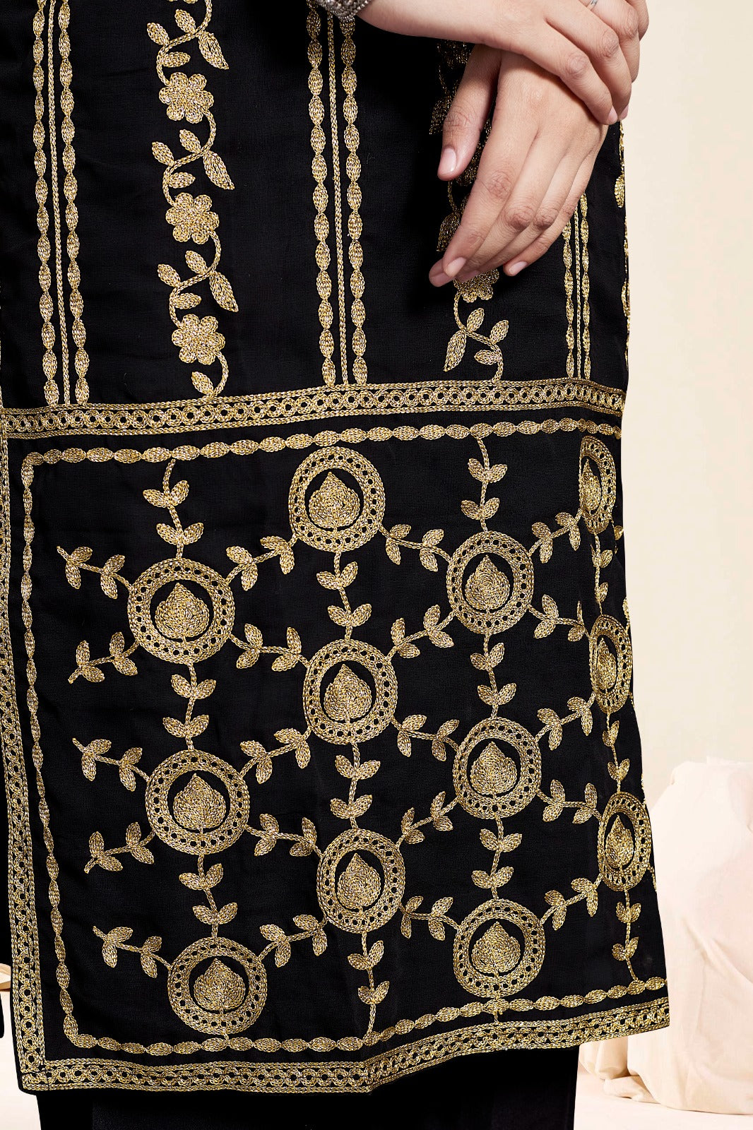 Black Georgette Embroidered Pakistani Suit Set With Dupatta