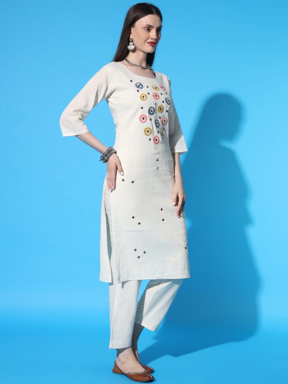 Off White Embroidered Floral Kurti With Pants Set For Women