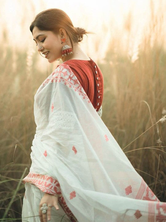 Ethnic Motifs Woven Design Saree