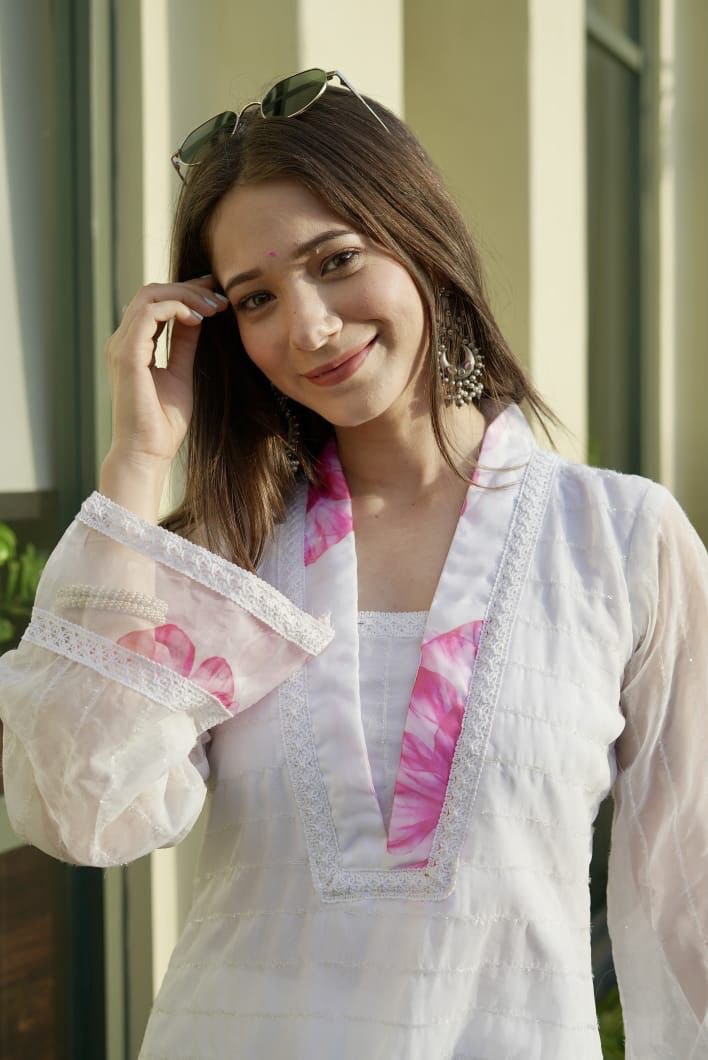 Posh White Organza Straight Kurta Pant With Dupatta Set