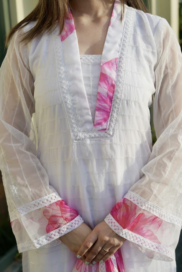 Posh White Organza Straight Kurta Pant With Dupatta Set