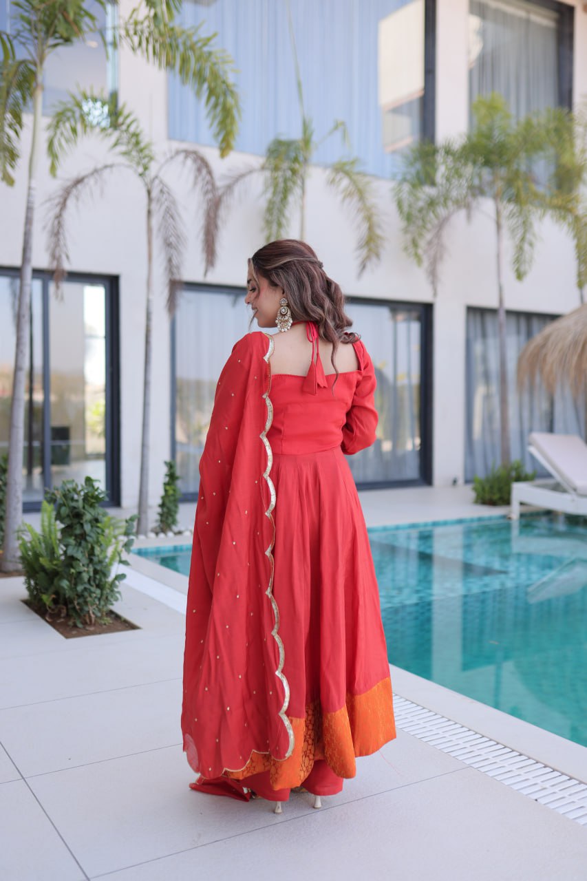 Queen Look – Premium Red Anarkali Suit Set