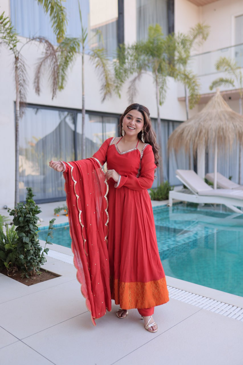 Queen Look – Premium Red Anarkali Suit Set