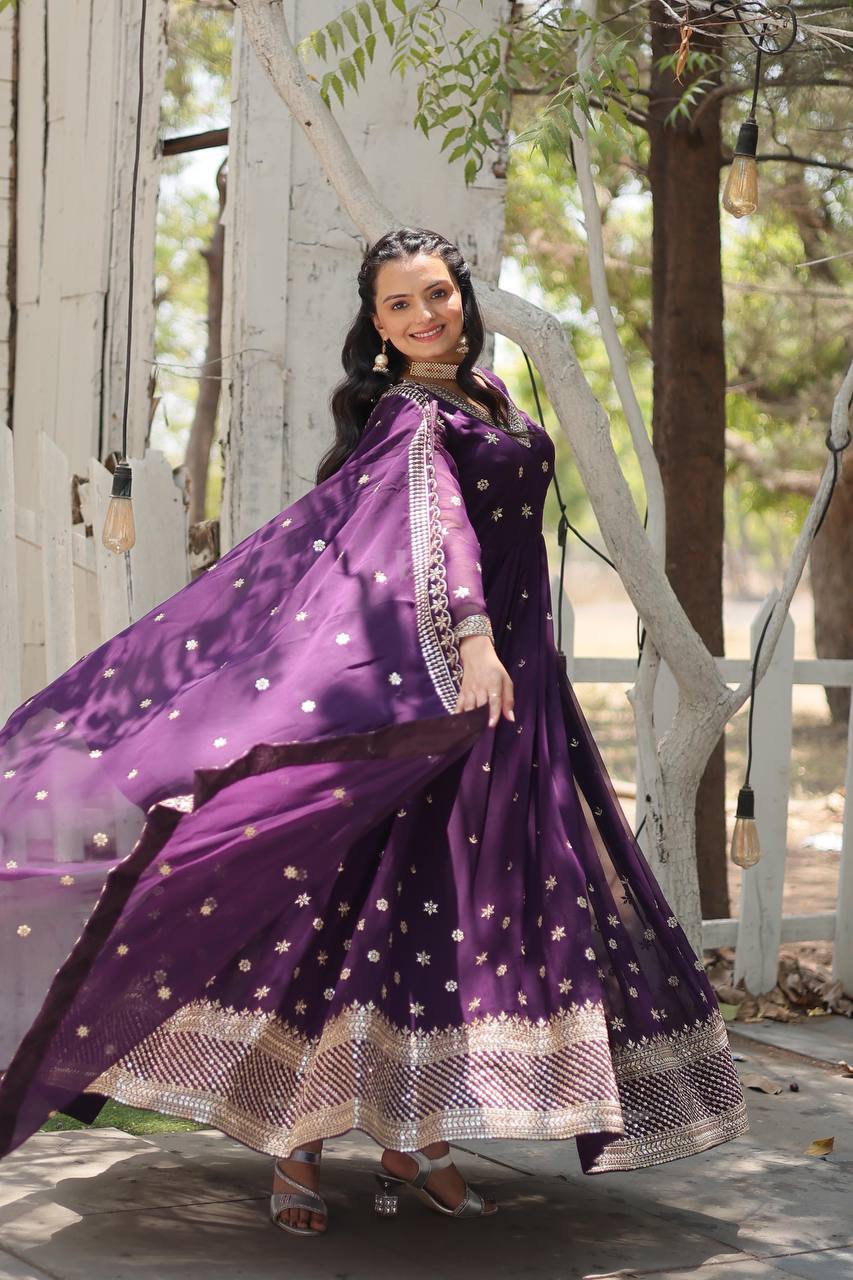 radhika's Anarkali Suit Sut .TD-158