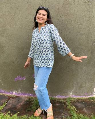 Women Floral Print Viscose Rayon A-line Kurta  (Blue)